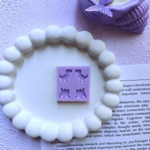 قالب مینی دایناسور وپیشی